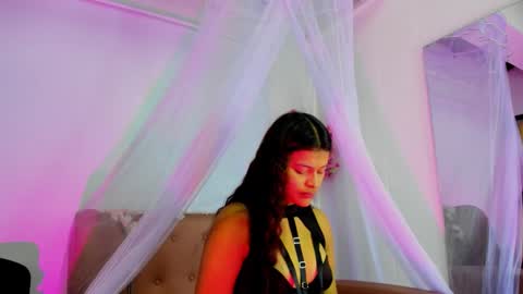 Amber online show from December 14, 12:33 pm