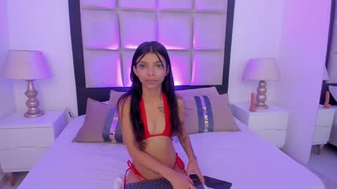 amber_harriis online show from April 28, 4:50 am