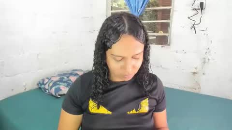 LUISA online show from December 4, 9:25 pm