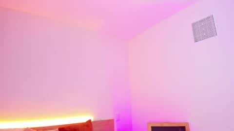 amber_palmer online show from May 30, 9:46 pm
