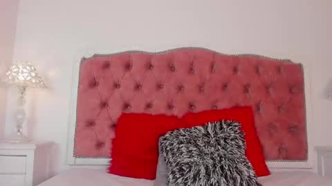 julieta  online show from September 21, 4:00 pm