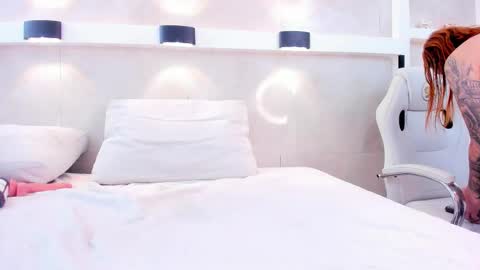  AMBER  online show from March 6, 9:25 pm