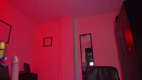 find me here ---    online show from January 25, 1:32 am