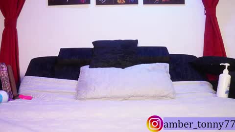     online show from November 22, 9:08 am