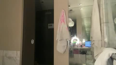 amberjen123 online show from February 5, 3:32 am