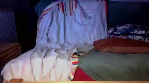 Amberr11 online show from February 17, 11:48 pm