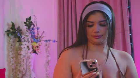 Amberseyes online show from February 28, 7:23 am