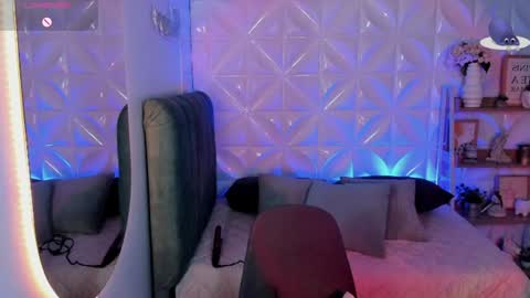 Amber online show from June 25, 5:04 am