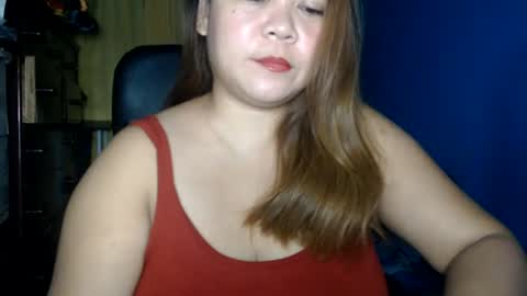 Marie online show from August 4, 6:37 pm
