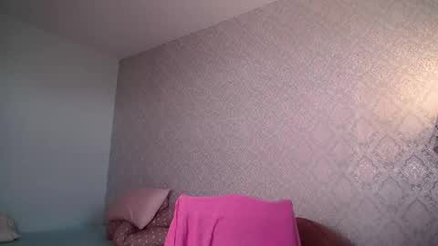  25 WEEK Princess  Linnea  online show from June 3, 11:02 am