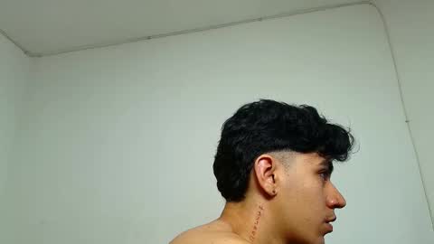 Amelia  Lucas online show from January 21, 3:26 am