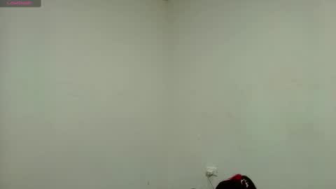 Amelia  Lucas online show from January 8, 7:03 am