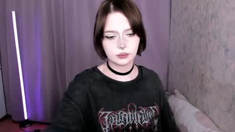 Amelia online show from June 17, 6:13 pm