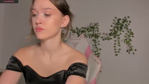 Your Amelia online show from September 15, 12:45 am