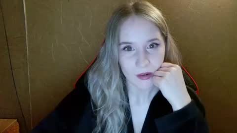 Amelia  online show from July 14, 7:08 pm