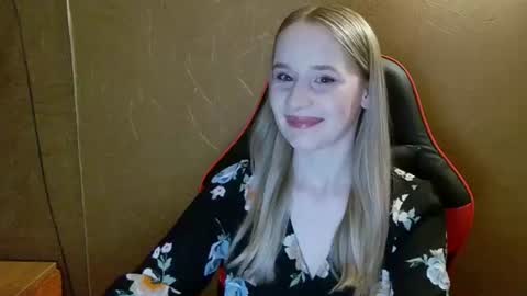 Amelia  online show from June 24, 10:17 pm