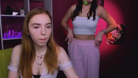 ameliaa_sweet online show from May 4, 11:06 am