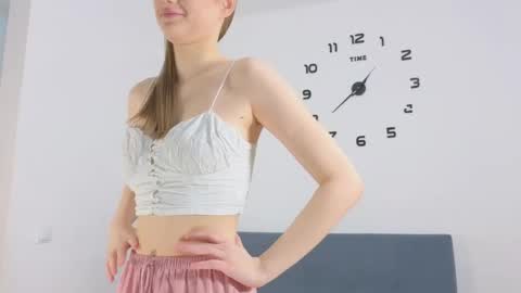 5th day here my name Jennie online show from February 2, 8:38 pm