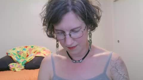 Ameliaishka online show from May 1, 6:51 am