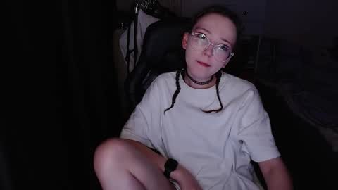 Amelia online show from November 25, 1:37 am