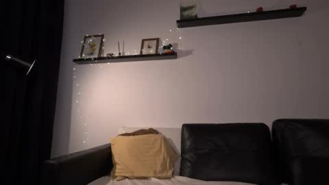 Amelia   online show from February 5, 3:26 pm