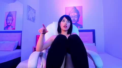 amelie_amaya online show from March 10, 2:21 pm