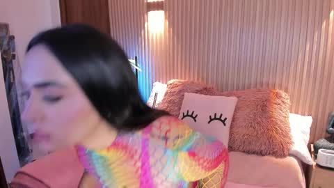 Amelie online show from May 1, 1:21 am