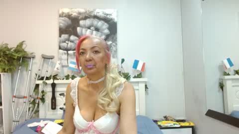 Amelie Lux online show from July 4, 8:56 pm