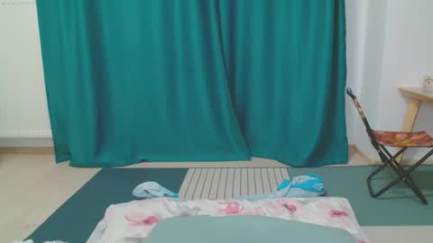 ameliesander online show from April 29, 2:38 am