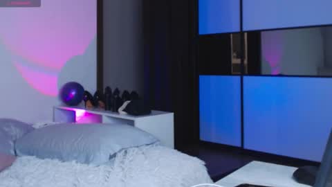 amelinamersi online show from February 27, 9:29 pm