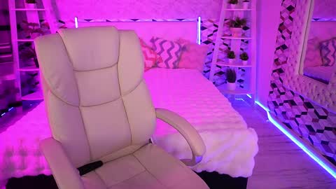 Alina online show from April 26, 1:42 pm
