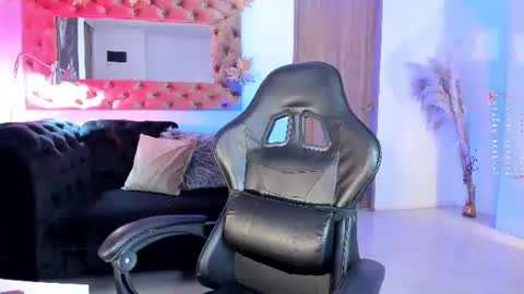          online show from June 23, 12:55 pm