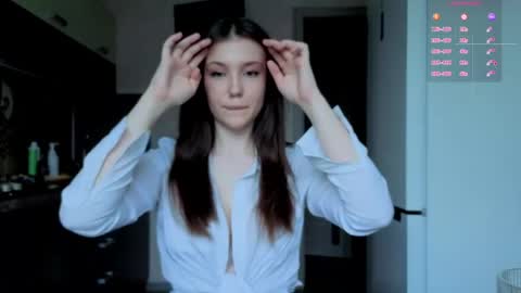amelyay online show from June 8, 11:22 am