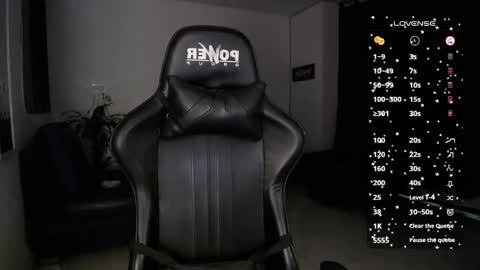 Snapshot of amelycaro chatting on October 9, 3:45 am Amely online show from October 9, 3:45 am
