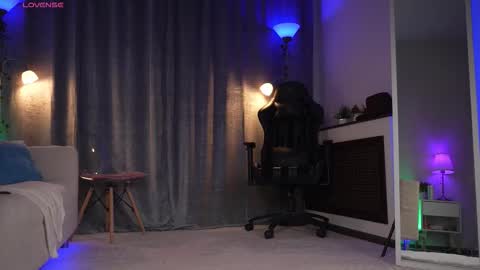 Amy  online show from March 13, 2:04 am