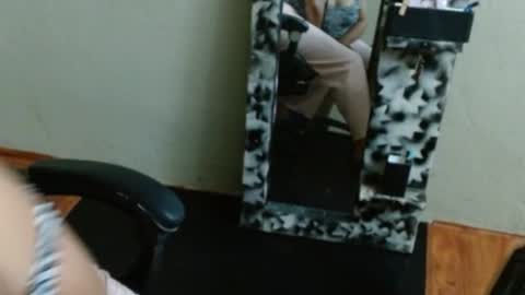 Mari online show from May 1, 2:44 pm