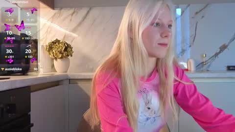  MY NAME IS AMILI WELCOME TO MY ROOM online show from October 13, 11:01 am
