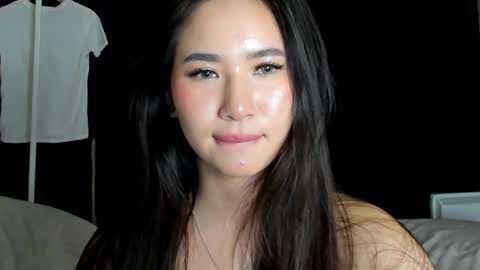 Snapshot of amina_artin chatting on January 12, 1:32 am Amina online show from January 12, 1:32 am