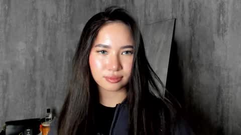 Snapshot of amina_artin chatting on March 8, 7:42 pm Amina online show from March 8, 7:42 pm