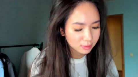 Snapshot of amina_artin chatting on October 24, 11:55 am Amina online show from October 24, 11:55 am