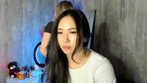 Snapshot of amina_artin chatting on February 21, 7:21 pm Amina online show from February 21, 7:21 pm