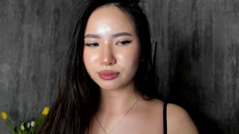 Snapshot of amina_artin chatting on March 9, 9:03 pm Amina online show from March 9, 9:03 pm