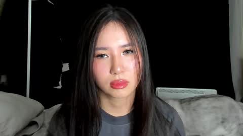 Snapshot of amina_artin chatting on February 9, 2:18 pm Amina online show from February 9, 2:18 pm