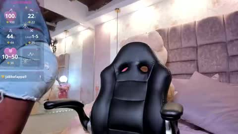 Amina online show from October 3, 3:59 am