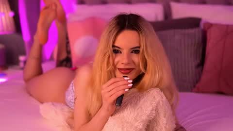 amiralovely online show from June 15, 8:12 pm