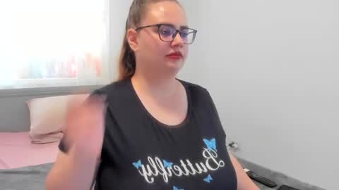 Amira Vyxen online show from June 24, 7:48 am