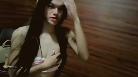 ammabelle online show from April 23, 3:35 pm