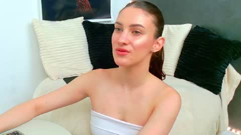Amira online show from June 13, 9:31 am