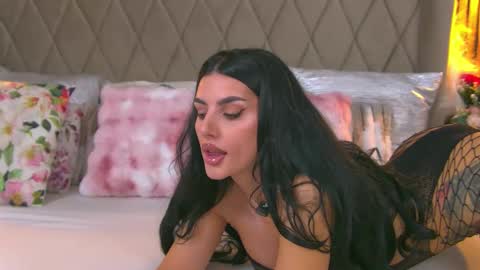 Amy Blair online show from November 11, 8:16 am