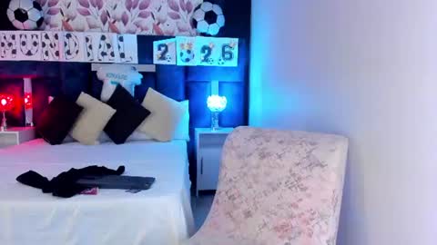 Ammy Jones online show from June 19, 7:53 pm